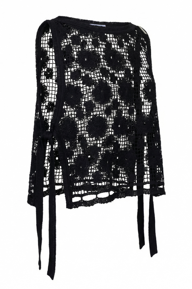 Black short lace vest photo